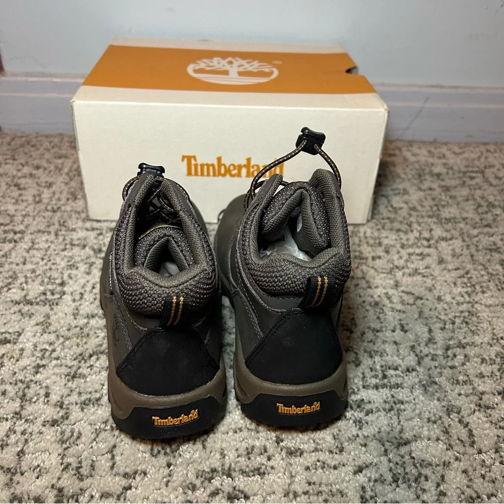 Timberland nwb dark